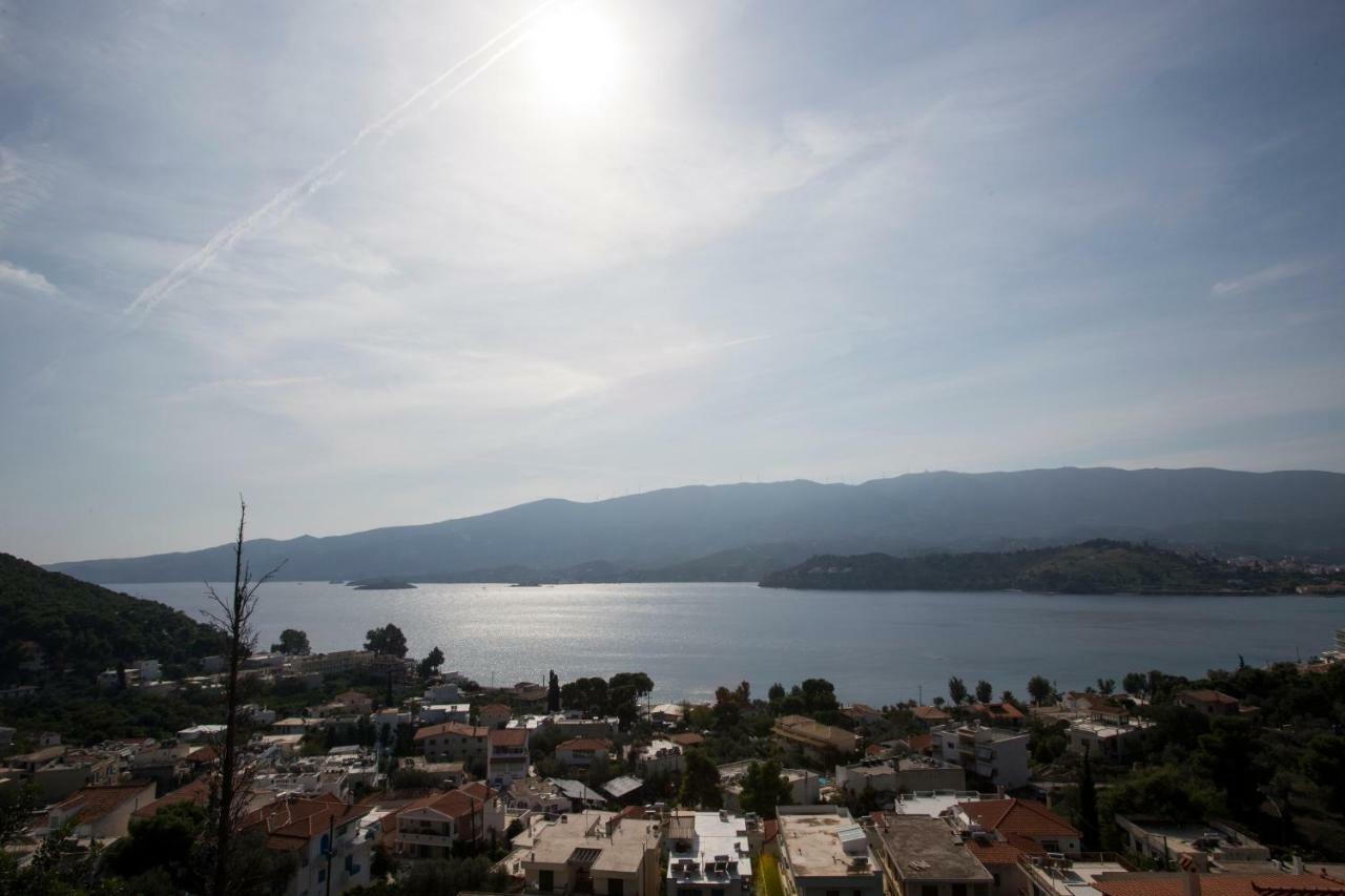 Kalavria Luxury Suites - Magnificent Sea View Of Poros Poros Town المظهر الخارجي الصورة