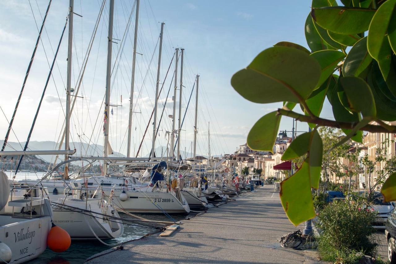 Kalavria Luxury Suites - Magnificent Sea View Of Poros Poros Town المظهر الخارجي الصورة
