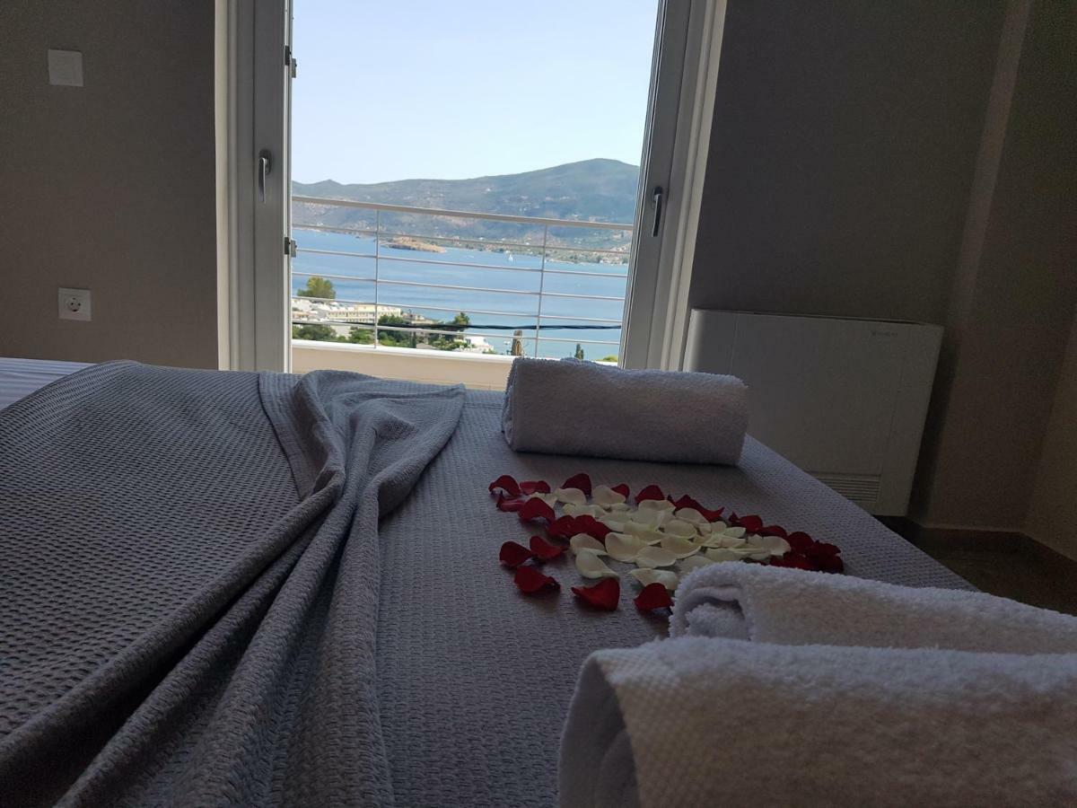 Kalavria Luxury Suites - Magnificent Sea View Of Poros Poros Town المظهر الخارجي الصورة