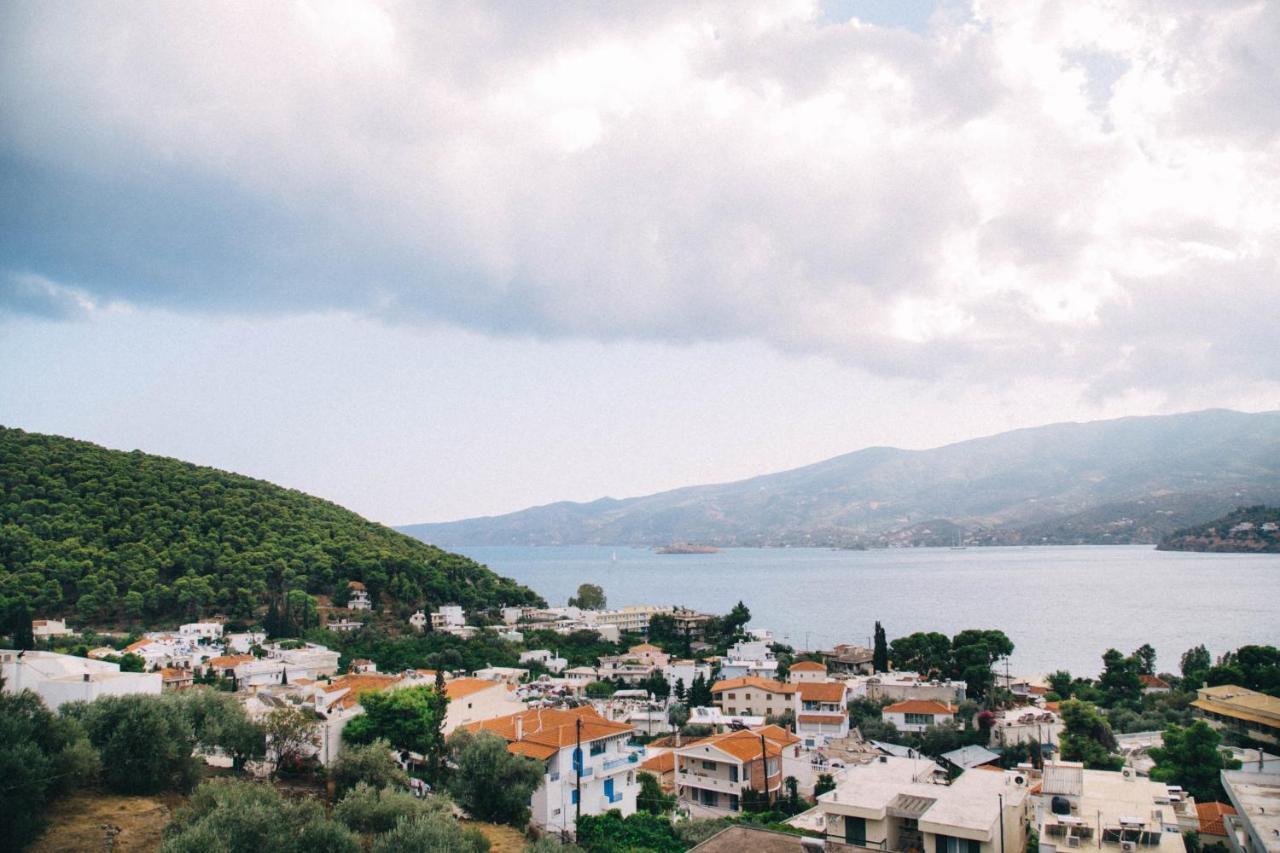 Kalavria Luxury Suites - Magnificent Sea View Of Poros Poros Town المظهر الخارجي الصورة